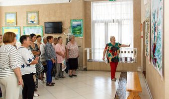 Екскурсія виставкою «Україна зоряної мови, Україна Божого Буття», 12 вересня 2017 р. Екскурсія виставкою «Україна зоряної мови, Україна Божого Буття», 12 вересня 2017 р.
