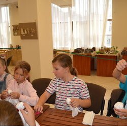 Фото з майстер-клас зі створення народної ляльки від Оксани Скляренко