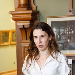 Світлана Долеско на відкритті виставки «Багатослів'я мовчазних речей», 21 квітня 2017 р.