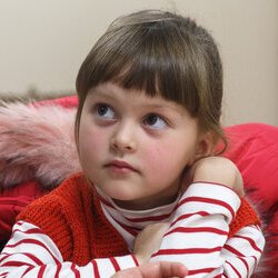 Фото з майстер-класу із виготовлення різдвяного вінка з паперу «Долонька», Катерина Кліандрова
