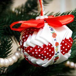 Майстри: Дар'я Семенова та Марина Косач. VI Свято Новорічної Іграшки, 3 - 30.12.2016 р.