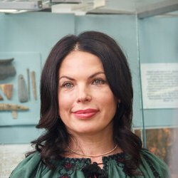 Влада Литовченко на відкритті виставки «Князі та гончарі: нові дослідження посаду давньоруського Вишгорода», 14 червня 2017 р.
