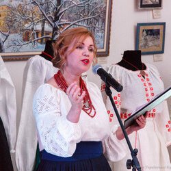 Інна Залізнюк на вечорі української вишивки «Від автентики до сучасності». 21.12.2016 р.