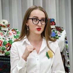 Анастасія Горобець на відкритті VIІ Всеукраїнської виставки «Бісер: Вчора. Сьогодні. Завтра», 1 березня 2019 р.