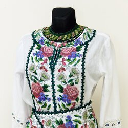 Майстер: Ольга Береза. V Всеукраїнська виставка «Бісер: Вчора. Сьогодні. Завтра», 4.03 – 2.04.2017 р. 