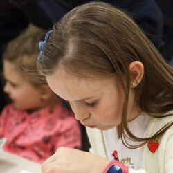 Фото з майстер-класу із розпису новорічних кульок у техніці декупажу, Олеся Токарська