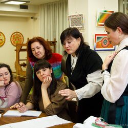 Майстер-клас «Крій традиційної жіночої сорочки. З'єднувальні шви», 11.11.2016 р.