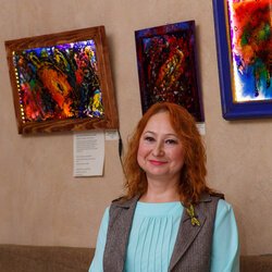 Венера Сабірова на відкритті виставки «Всесвіт за моїм вікном», 11 січня 2018 р.