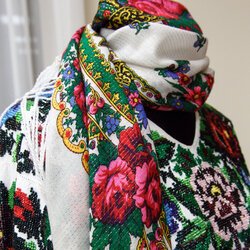 Майстри: Дарія Стасюк та Діана Новак, VIІ Всеукраїнська виставка «Бісер: Вчора. Сьогодні. Завтра», 1 - 23.03.2019 р.