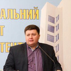 Валерій Володимирович Кушнарьов на конференції «Сучасні проблеми музейної та пам'яткоохоронної діяльності», 12 квітня 2017 р.