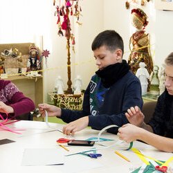 Фото з майстер-класу «Новорічні кулі з паперу своїми руками», Марія Кривець
