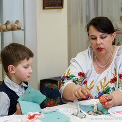 Фото з майстер-класу із писанкарства «Хвостики ластівки», Тетяна Коновал