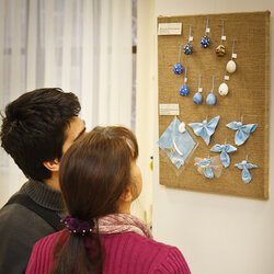Наочний посібник, оформлений з художнім смаком і любов'ю - здатний дуже захопити.