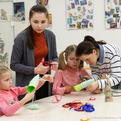 Фото з майстер-класу «Декоративна ялинка», Інна Кливець, Катерина Кліандрова, Олена Косік.