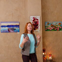 Венера Сабірова на відкритті виставки «Всесвіт за моїм вікном», 11 січня 2018 р.