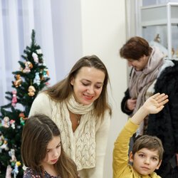 Фото з майстер-класу «Основи різдвяної та новорічної флористики», Інститут шляхетних дівчат
