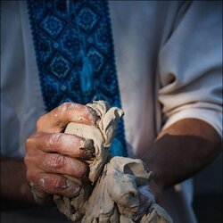 Когда Бог слепил человека, остался у Него один неиспользованный кусок. - Что слепить тебе из него? – спросил Господь у человека. – Слепи мне счастье...