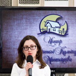 Ольга Музиченко на відкритті виставки «Ірина Свйонтек. Життя присвячене мистецтву», 18 травня 2017 року