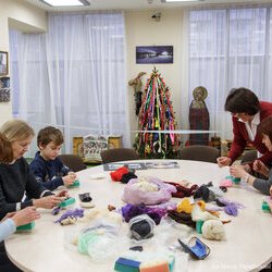 Фото з майстер-класу із валяння з вовни брошки «Зимова пташка», Світлана Клименко