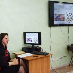 Фото з лекції з історії бісероплетіння, Оксана Парфус