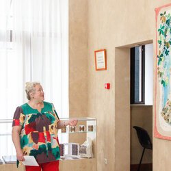 Екскурсія виставкою «Україна зоряної мови, Україна Божого Буття», 12 вересня 2017 р.