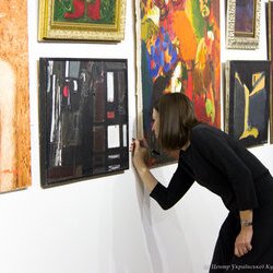 Тихий аукціон відкрився в галереї «Дукат» 17 грудня 2015 року