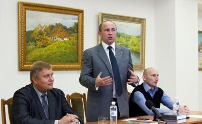 Нова серія «Світові традиції державного управління» Нова серія «Світові традиції державного управління»