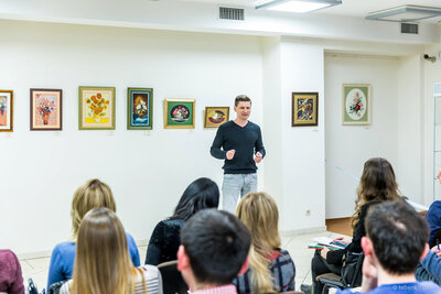 Засідання клубу ораторської майстерності – КОМА! Засідання клубу ораторської майстерності – КОМА!