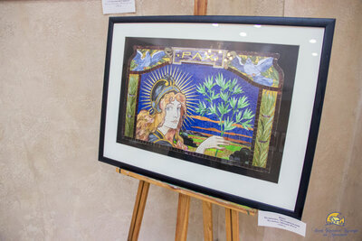 Виставка вітражних робіт угорського митця Мікши Рота « Забарвлене сонячне світло »