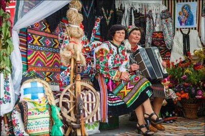В Борщівському краю цвітуть вишиванки! В Борщівському краю цвітуть вишиванки!