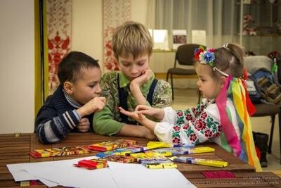 Родинний мистецько-освітній проект «Мереживо злагоди» Родинний мистецько-освітній проект «Мереживо злагоди»